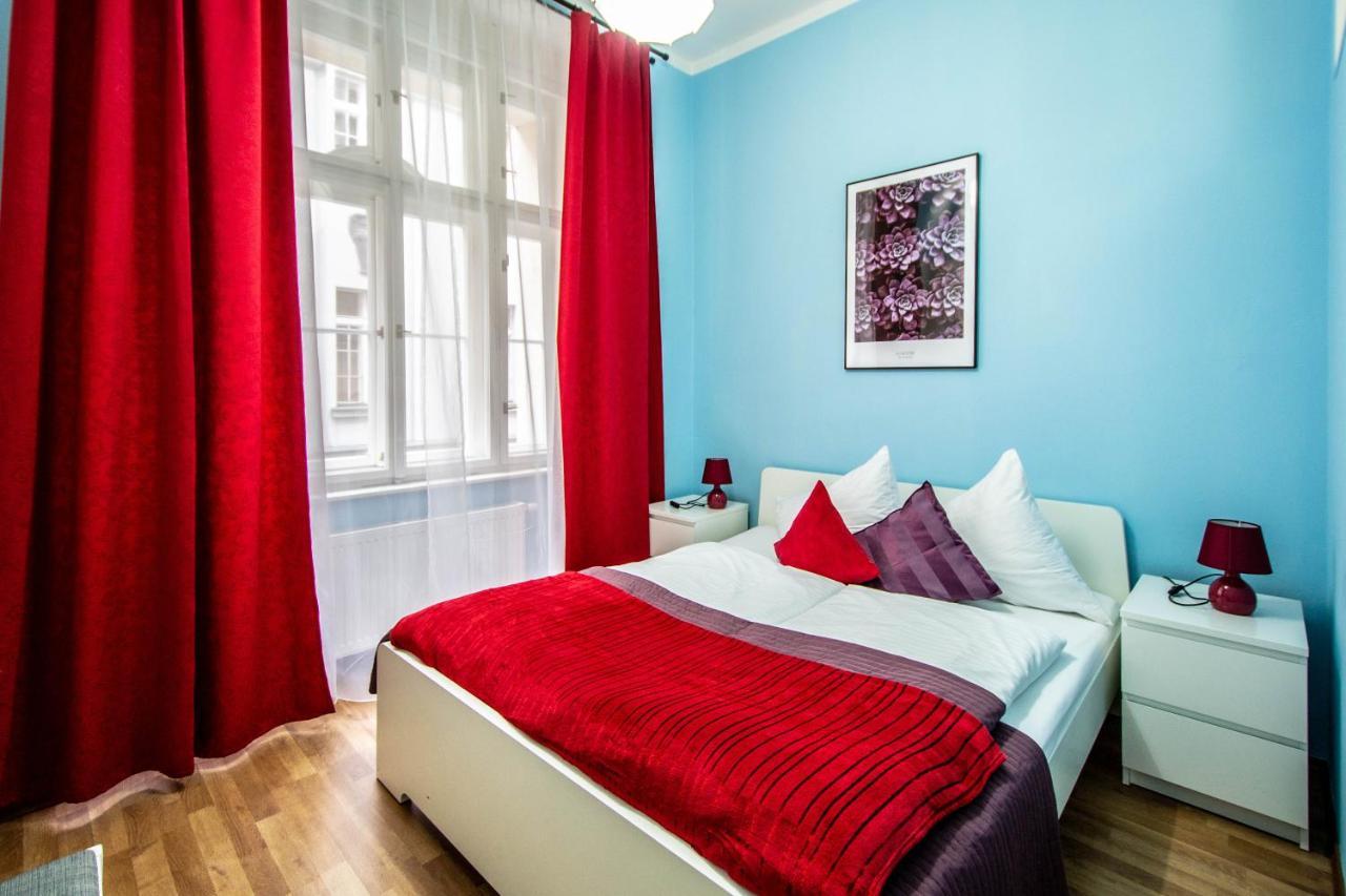 Ruzova Apartment By Ruterra Prague Exterior photo