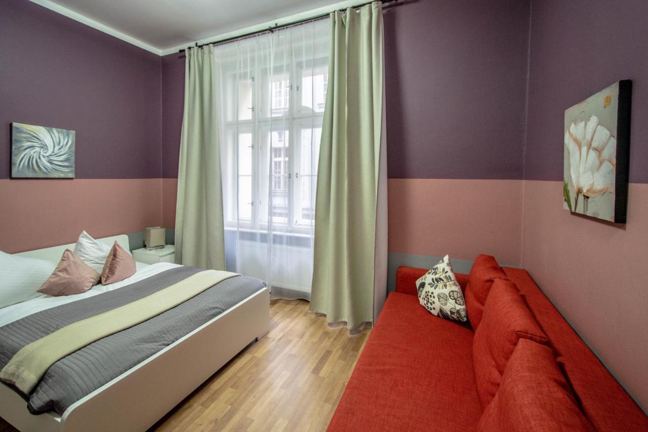 Ruzova Apartment By Ruterra Prague Exterior photo